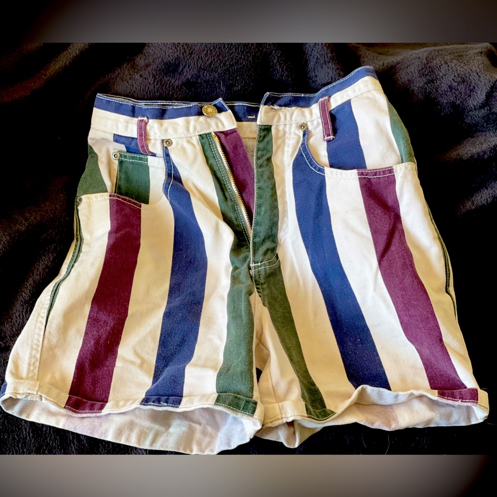 Vintage 90’s Nuovo County Seat high waisted shorts 3tone shorts